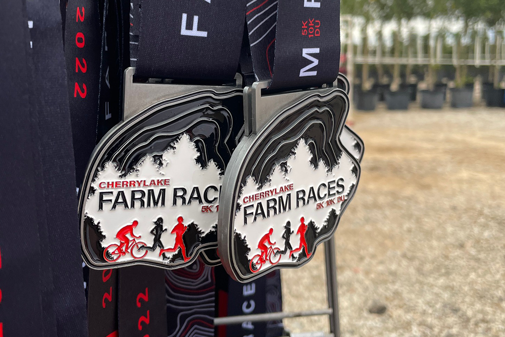 2022 Farm Races Medals